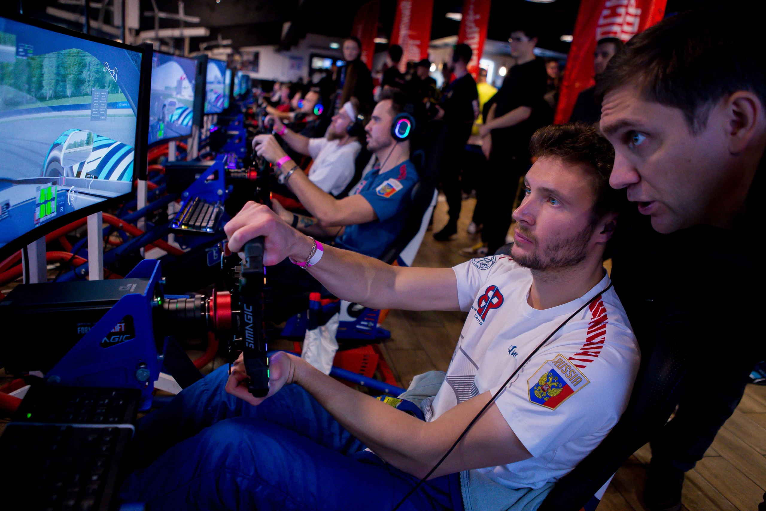 Академия SMP Esports — центр подготовки пилотов